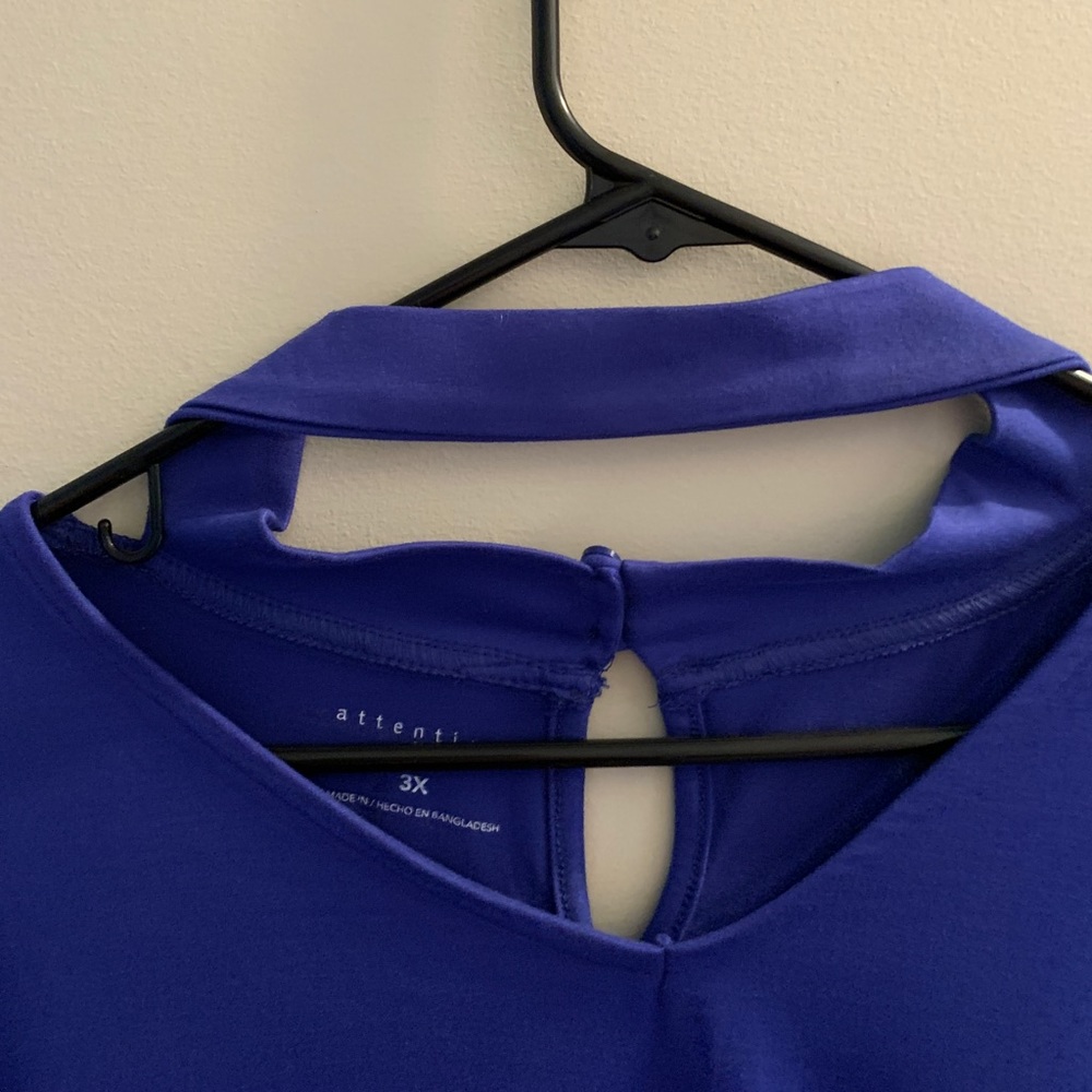 Cute woman’s blouse. Causal but dressy at the same time.